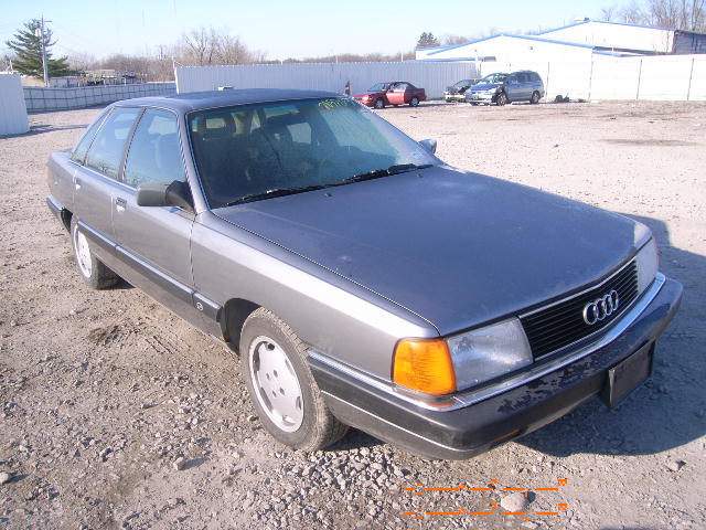 Audi 100
