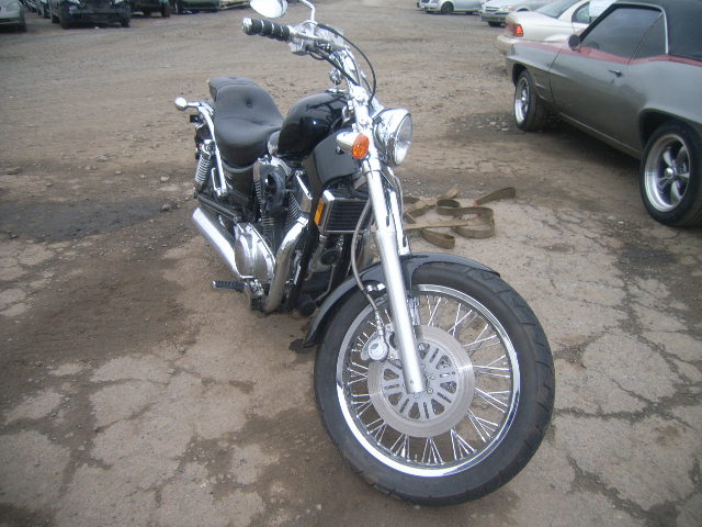 Suzuki VS1400