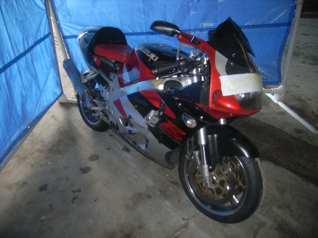 Suzuki GSX-R750
