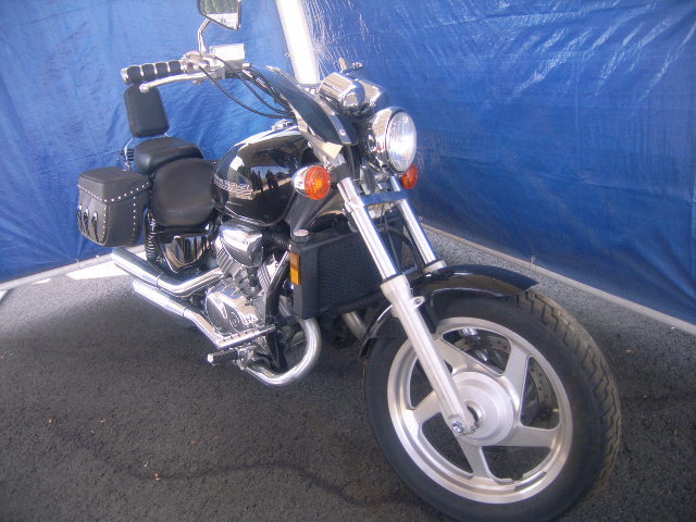 Honda VF750C (MAGNA)