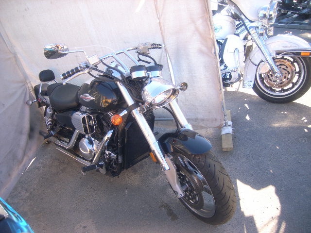 Suzuki VZ1600