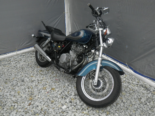 Suzuki GZ250
