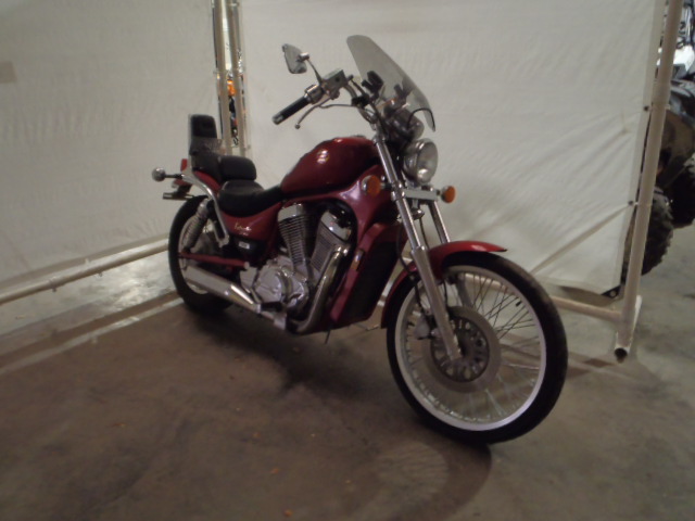 Suzuki VS800