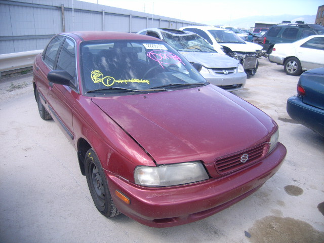 Suzuki Esteem