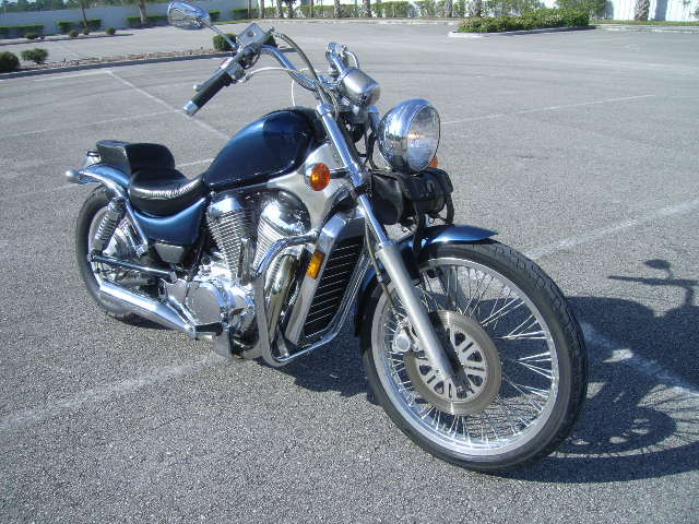 Suzuki VS800GL