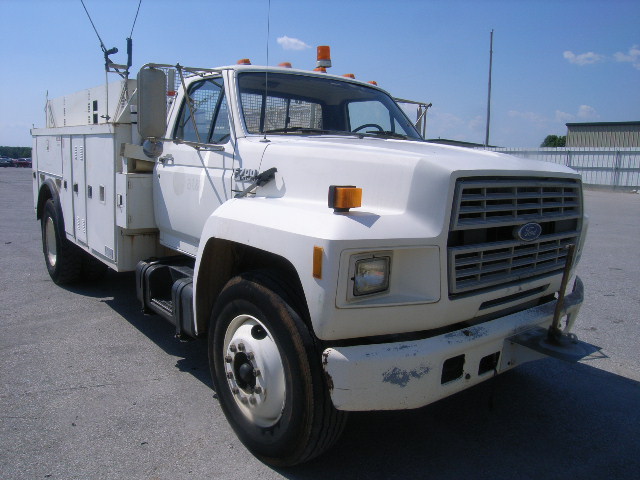 Ford F-700