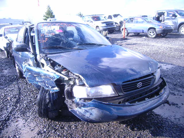 Suzuki Esteem