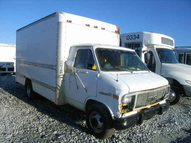 GMC Cutaway Van