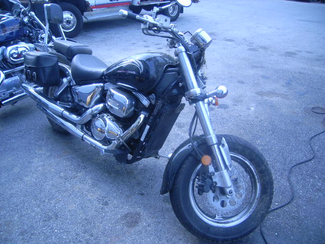 Suzuki VZ800