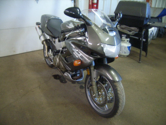 Honda VTR1000F (SUPERHAWK)