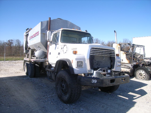 Ford LT8000