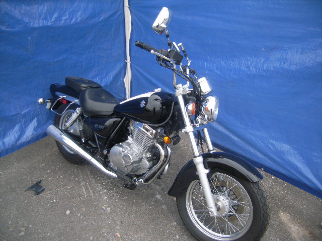 Suzuki GZ250