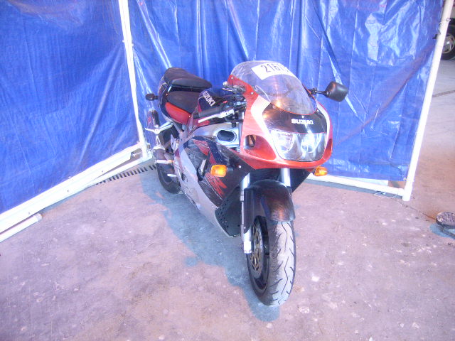 Suzuki GSX-R750