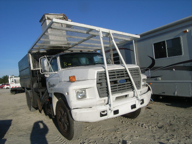 Ford F-700