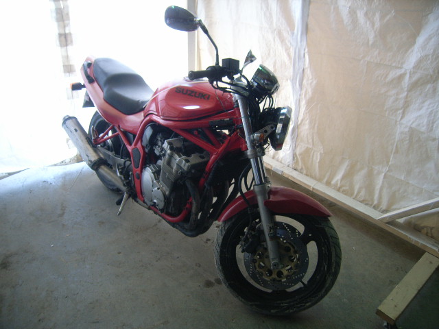 Suzuki GSF600S