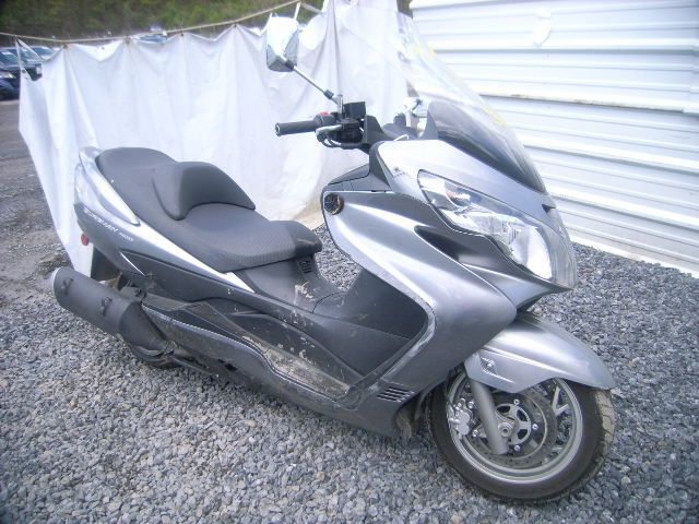 Suzuki AN400