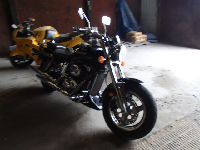 Suzuki VZ800K