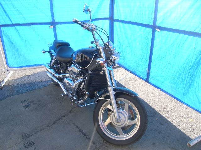 Honda VF750C (MAGNA)
