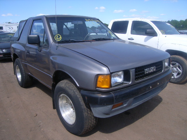 Isuzu Amigo