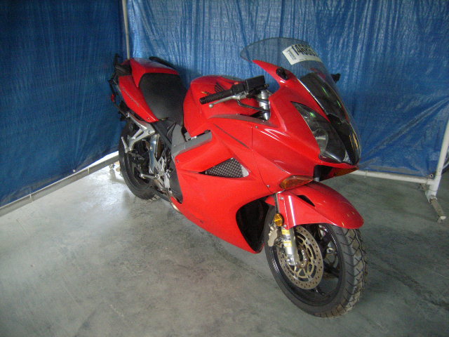 Honda VFR800A (INTERCEPTOR)