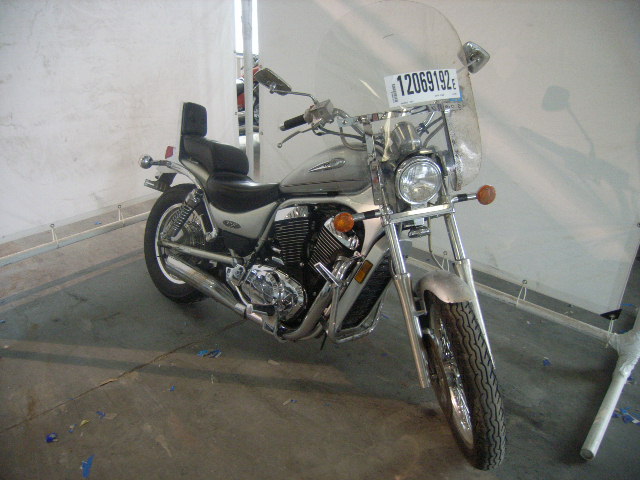 Suzuki VS800GLK