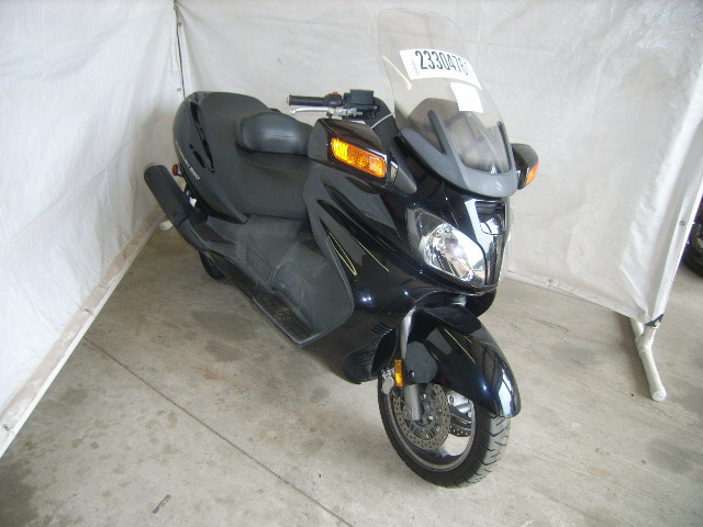 Suzuki AN650K