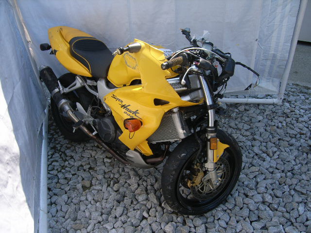 Honda VTR1000F (SUPERHAWK)