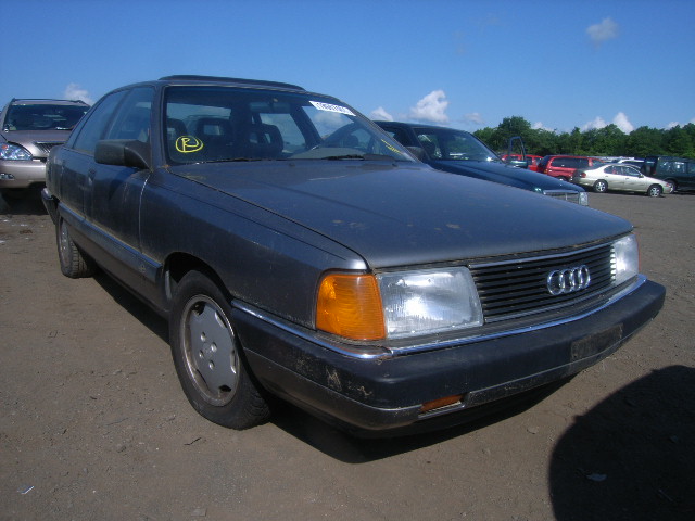 Audi 100