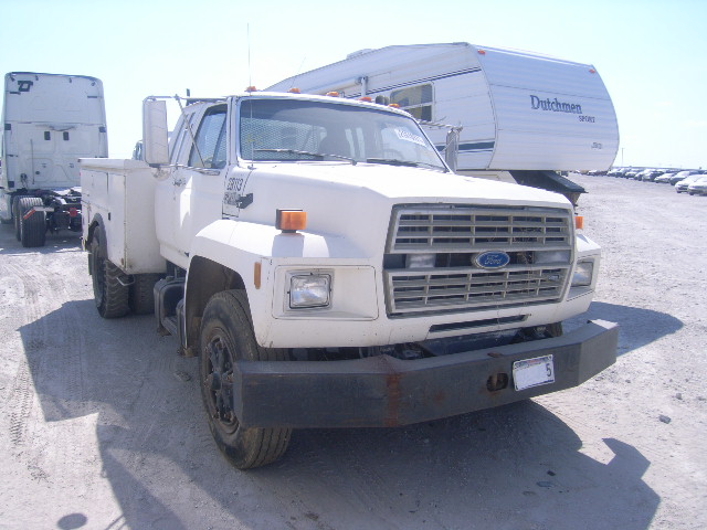 Ford F-700