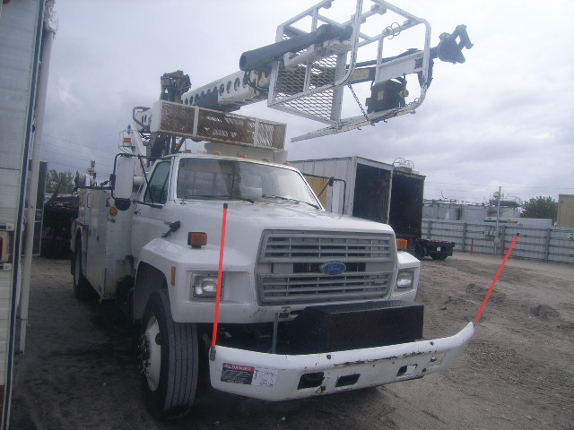 Ford F-700