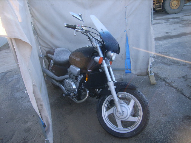 Honda VF750C (MAGNA)