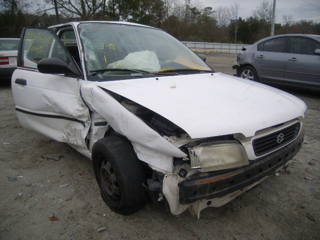 Suzuki Esteem