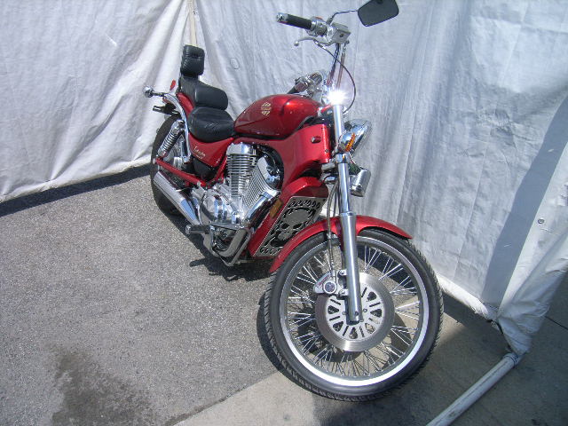 Suzuki VS800GL
