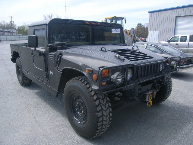 HUMMER H1