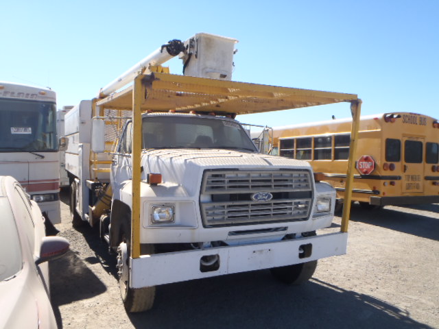 Ford F-700