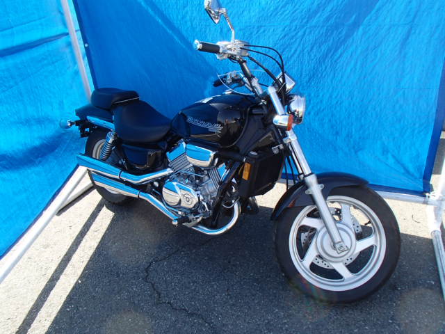 Honda VF750C (MAGNA)