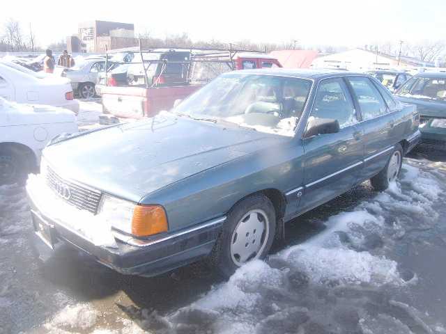 Audi 100