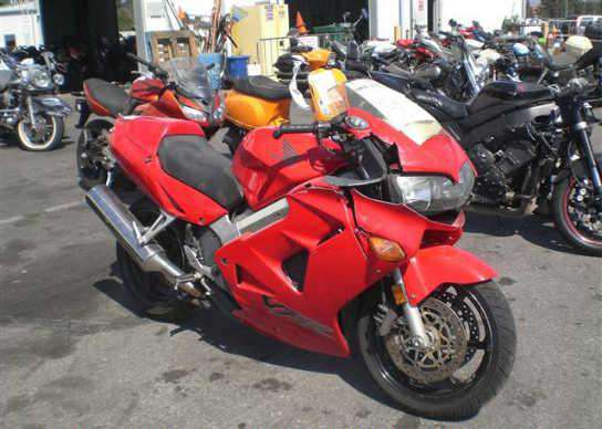 Honda VFR800Fi (INTERCEPTOR)