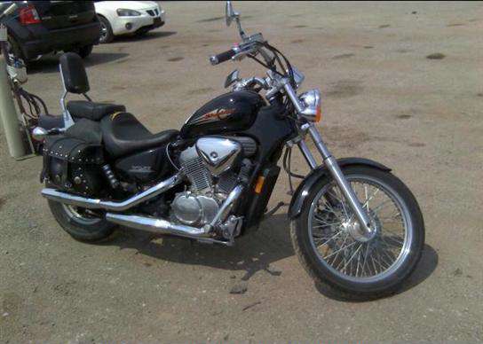 Honda VT600C (SHADOW VLX)