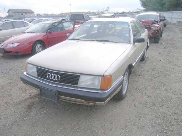 Audi 100