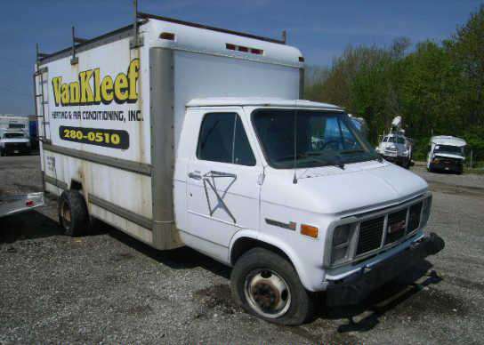 GMC Cutaway Van