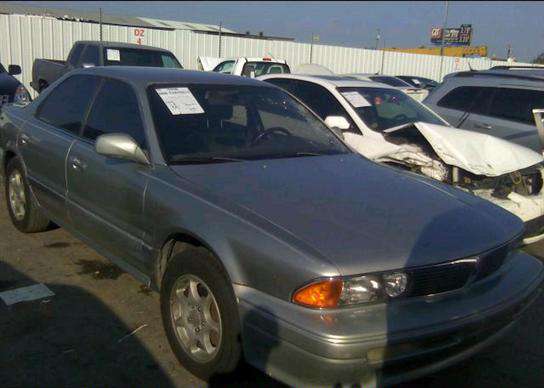 Mitsubishi Diamante