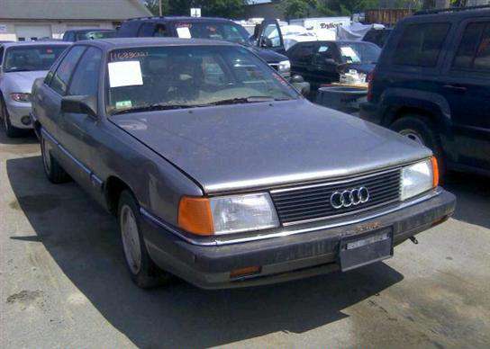 Audi 100