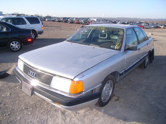 Audi 100