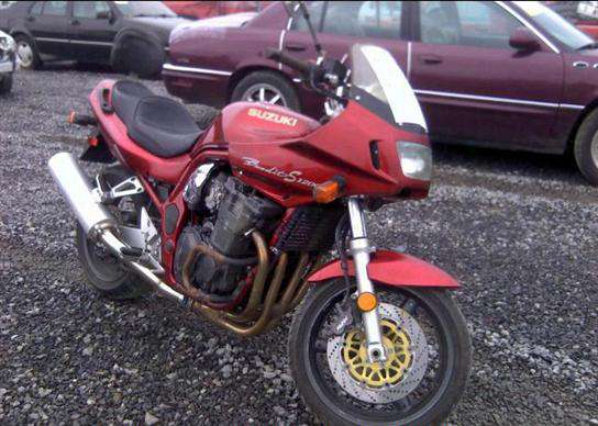 Suzuki GSF1200S