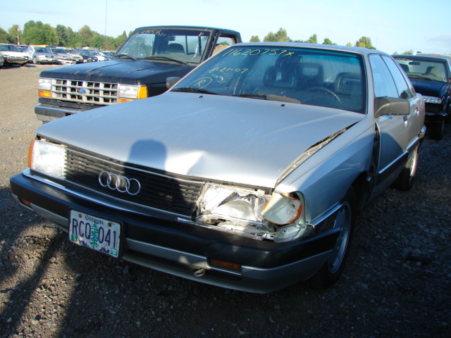 Audi 100