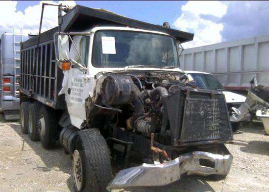 Ford LA9000