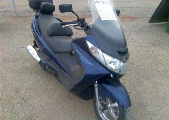Suzuki AN400K
