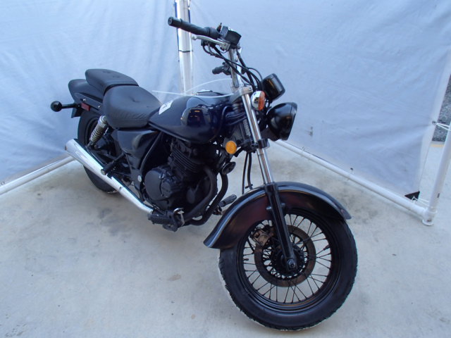 Suzuki GZ250