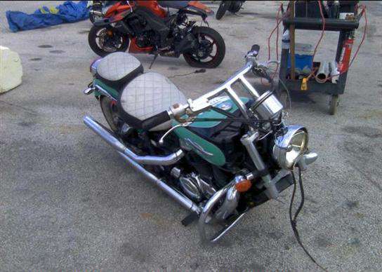 Honda VT1100C2 (SHADOW ACE)